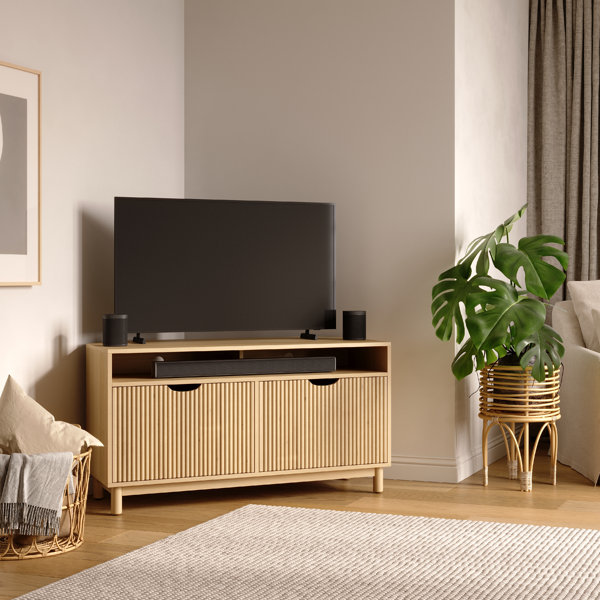 Latitude Run® Stead Fluted Corner Stand (43") Natural Oak